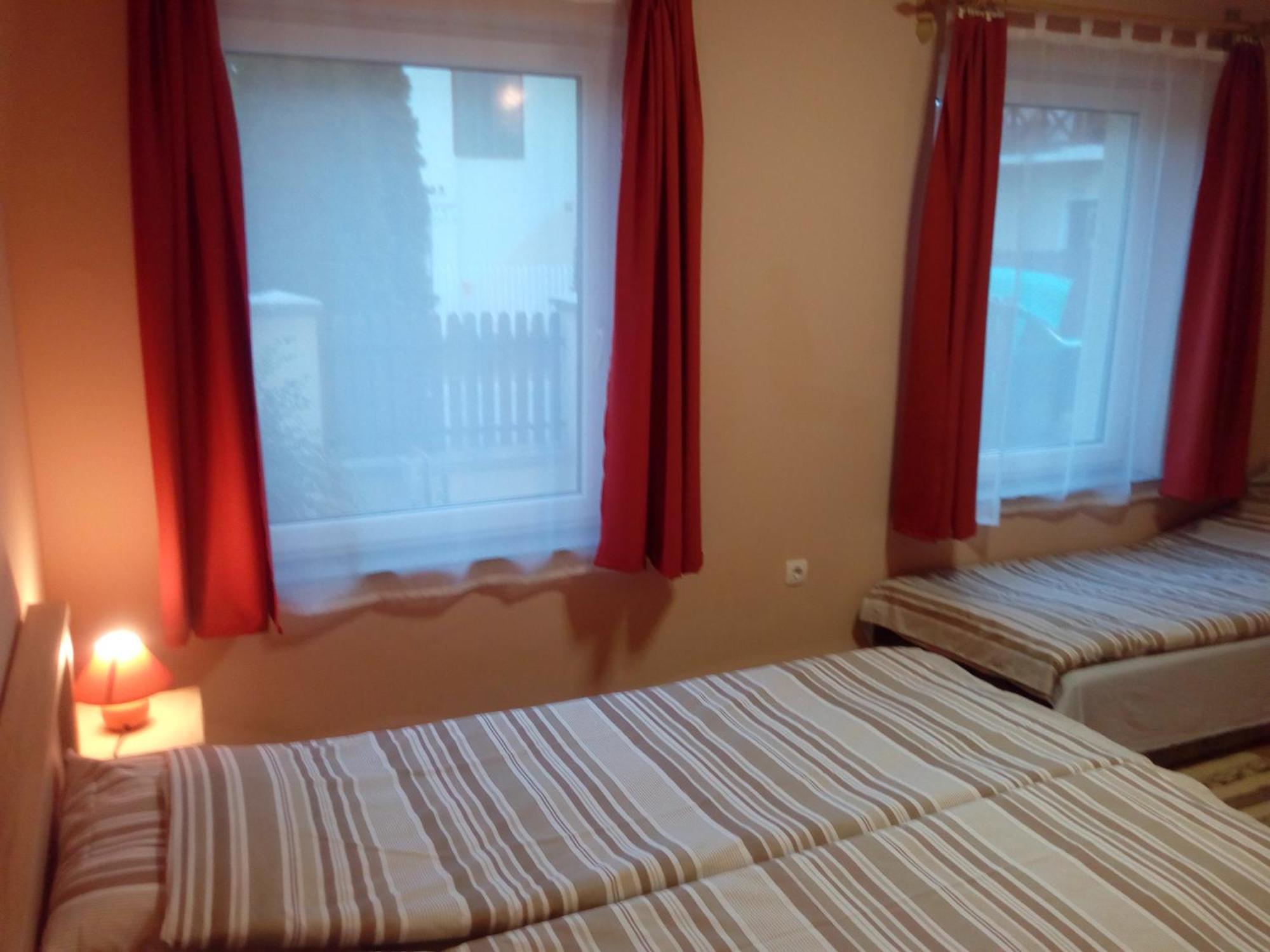 Eva Vendeghaz Guesthouse Hajdúszoboszló Buitenkant foto