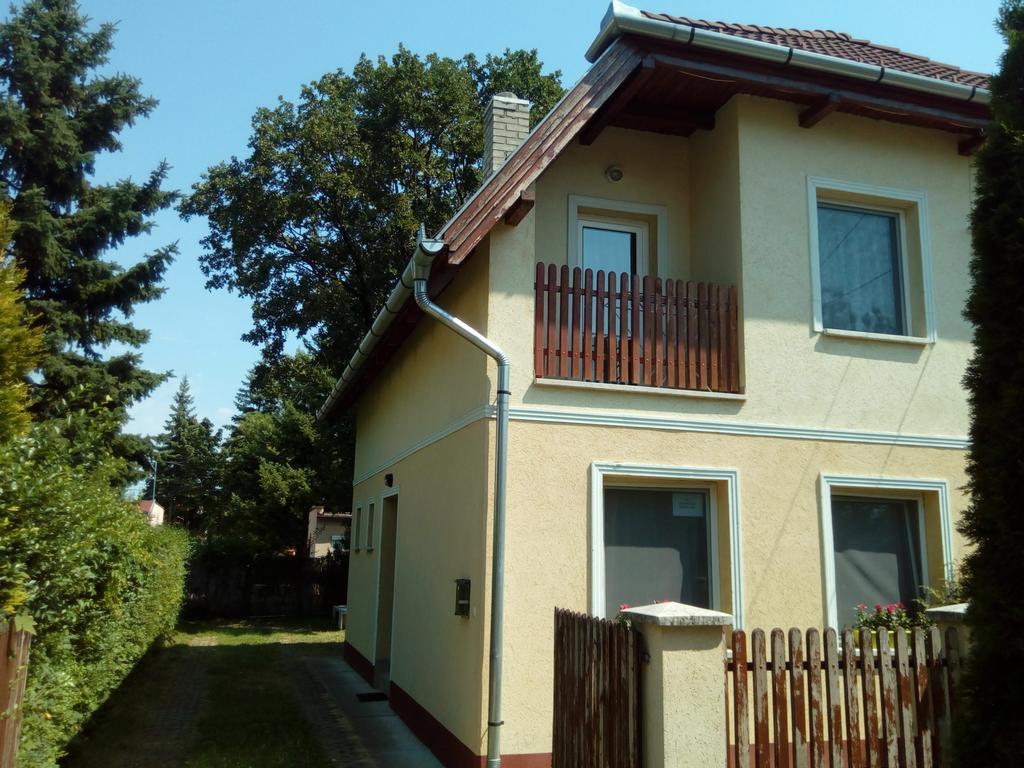 Eva Vendeghaz Guesthouse Hajdúszoboszló Buitenkant foto